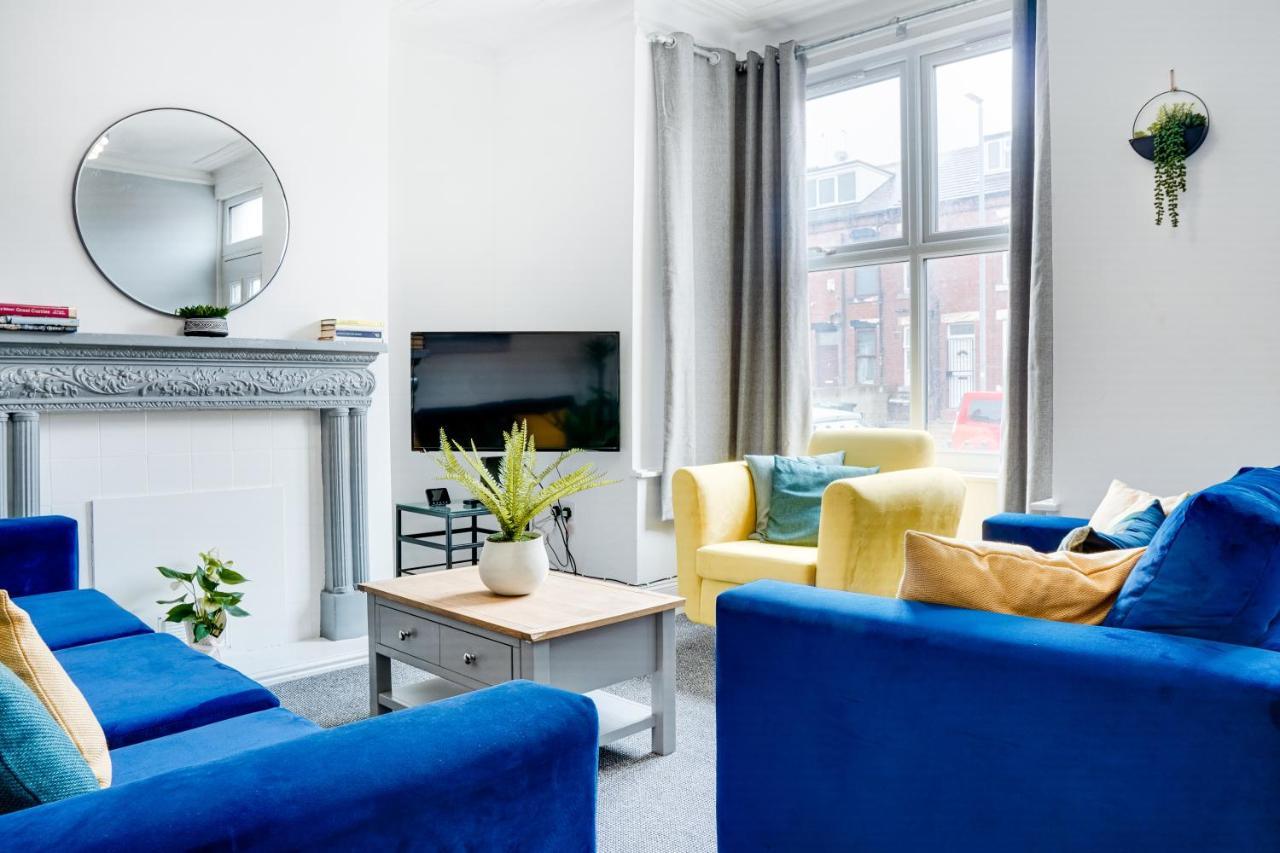 Spacious 4 Bedroom House Near Leeds Cc Beeston Hill Exteriér fotografie